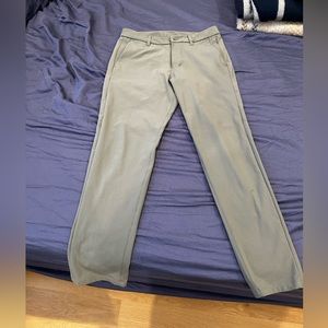 Lululemon Men’s Commission Slim Pant 31’